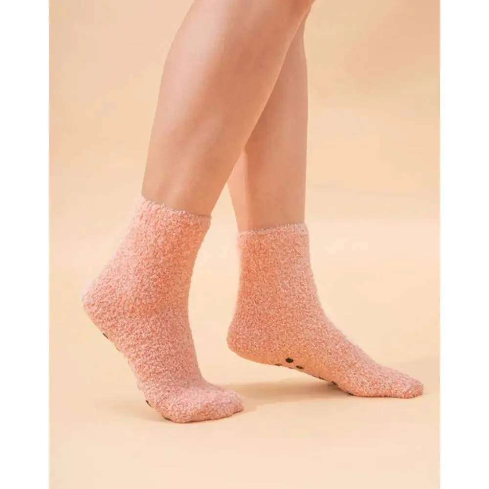 NWT Shapermint Pink Fuzzy Slipper Sock Small